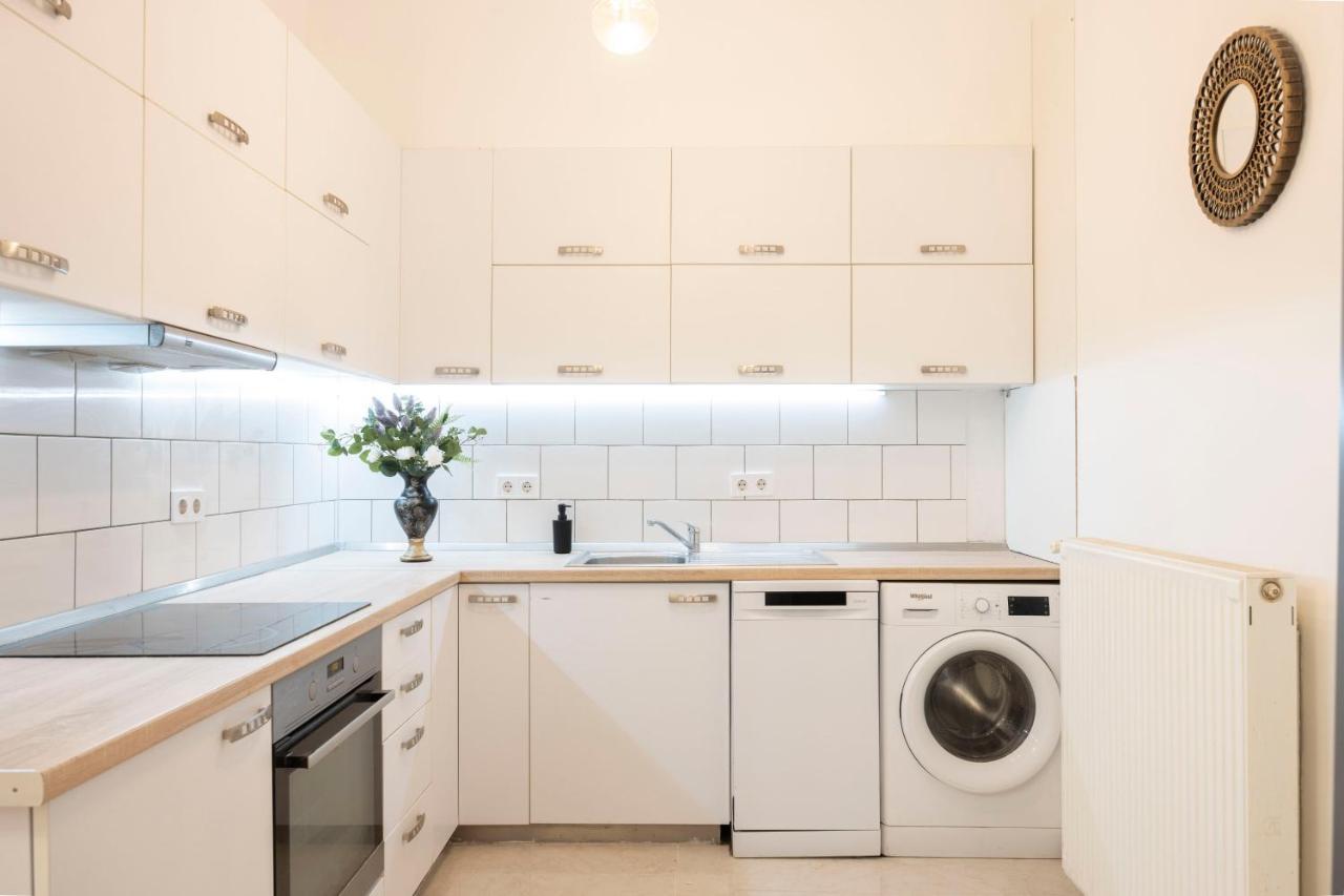 Luxurious Central Grand Home W/ 3Bedrm 2Bathrm Budapeşte Dış mekan fotoğraf