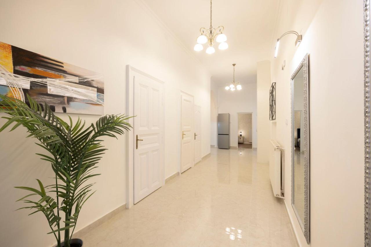 Luxurious Central Grand Home W/ 3Bedrm 2Bathrm Budapeşte Dış mekan fotoğraf